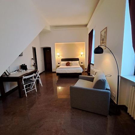 Palazzo Cusani Charming Rooms Vercelli Eksteriør billede