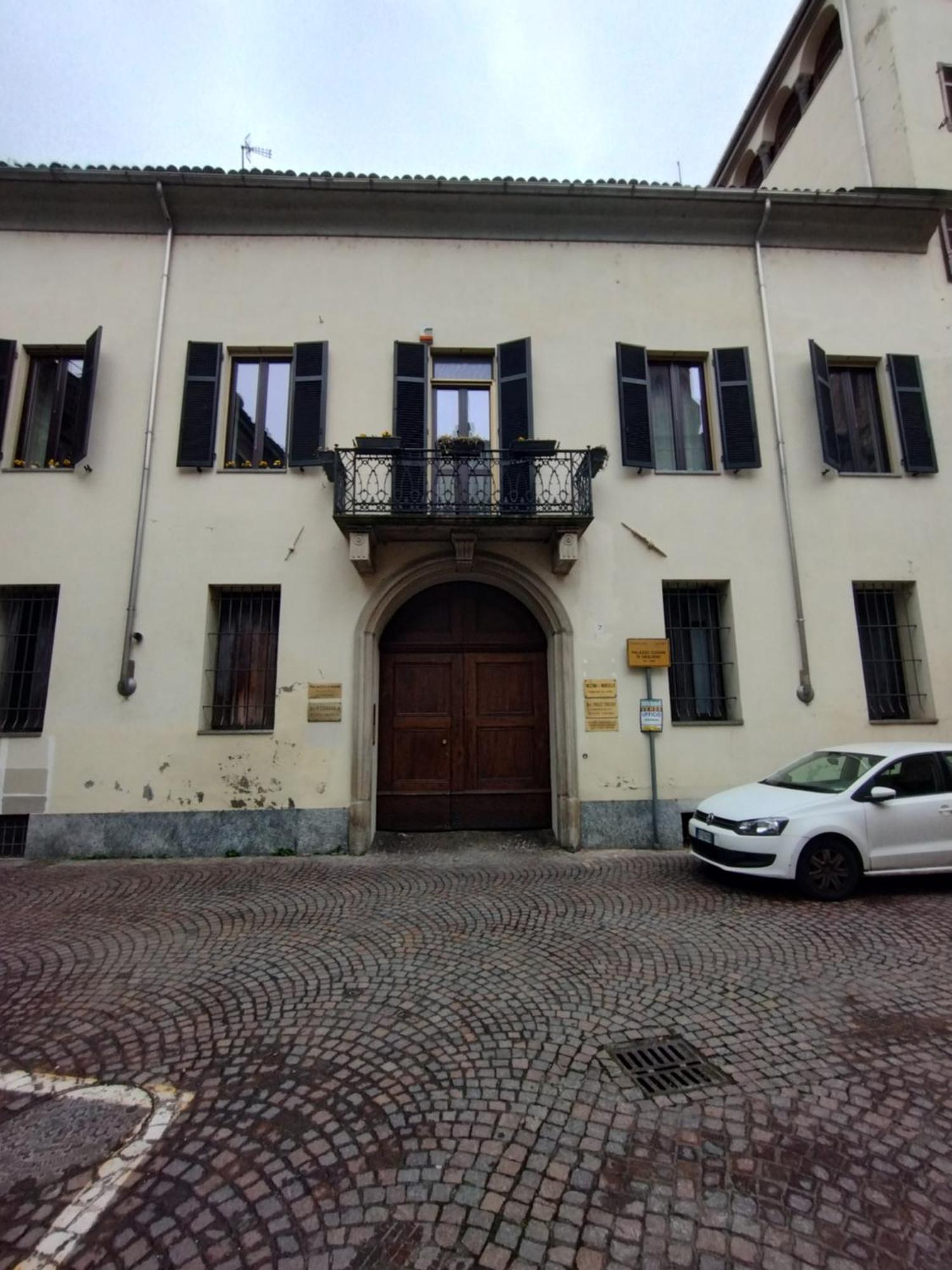 Palazzo Cusani Charming Rooms Vercelli Eksteriør billede