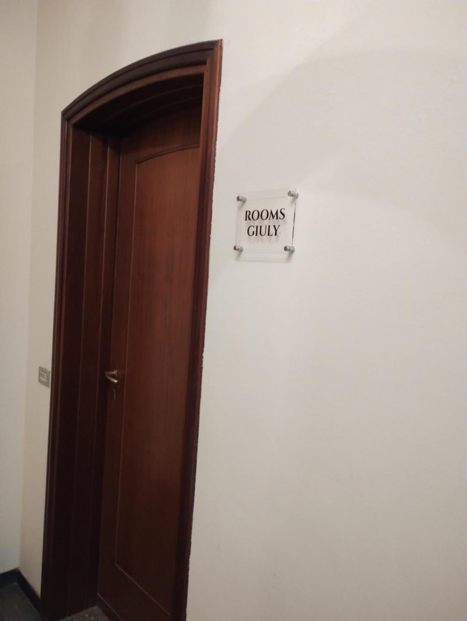 Palazzo Cusani Charming Rooms Vercelli Eksteriør billede