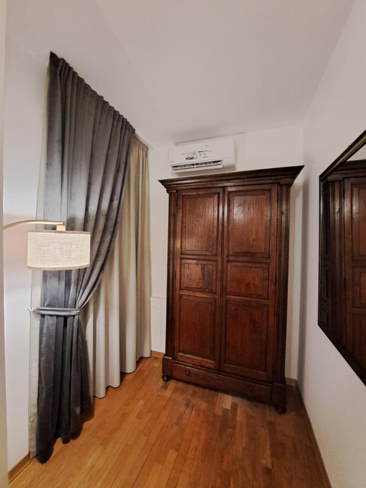 Palazzo Cusani Charming Rooms Vercelli Eksteriør billede
